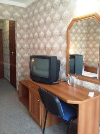 Отель Mercury Hotel-Premium All Inclusive Солнечный Берег Двухместный номер эконом-класса с 2 отдельными кроватями-1